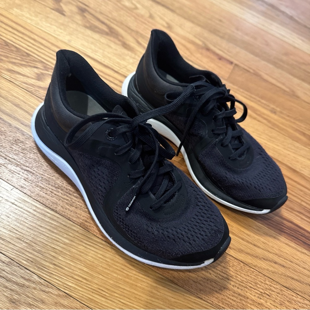 Lululemon Chargefeel Workout Shoes Womens Size 6 Athletic Running Sneakers
